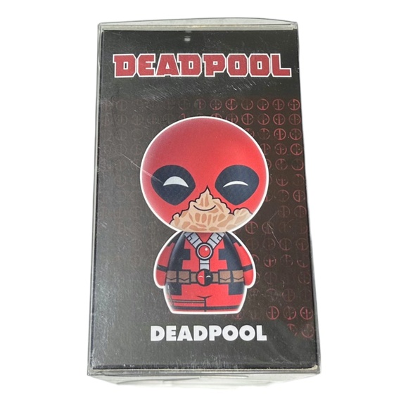 Funko Dorbz Universal Exclusive Deadpool #427 Vinyl - Picture 4 of 4